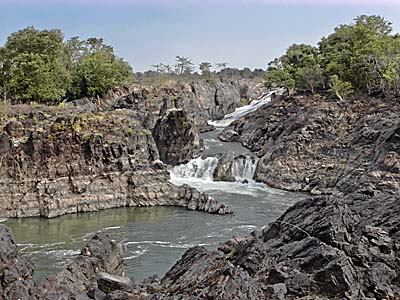 Don Khone / Samphamit Waterfalls by Asienreisender